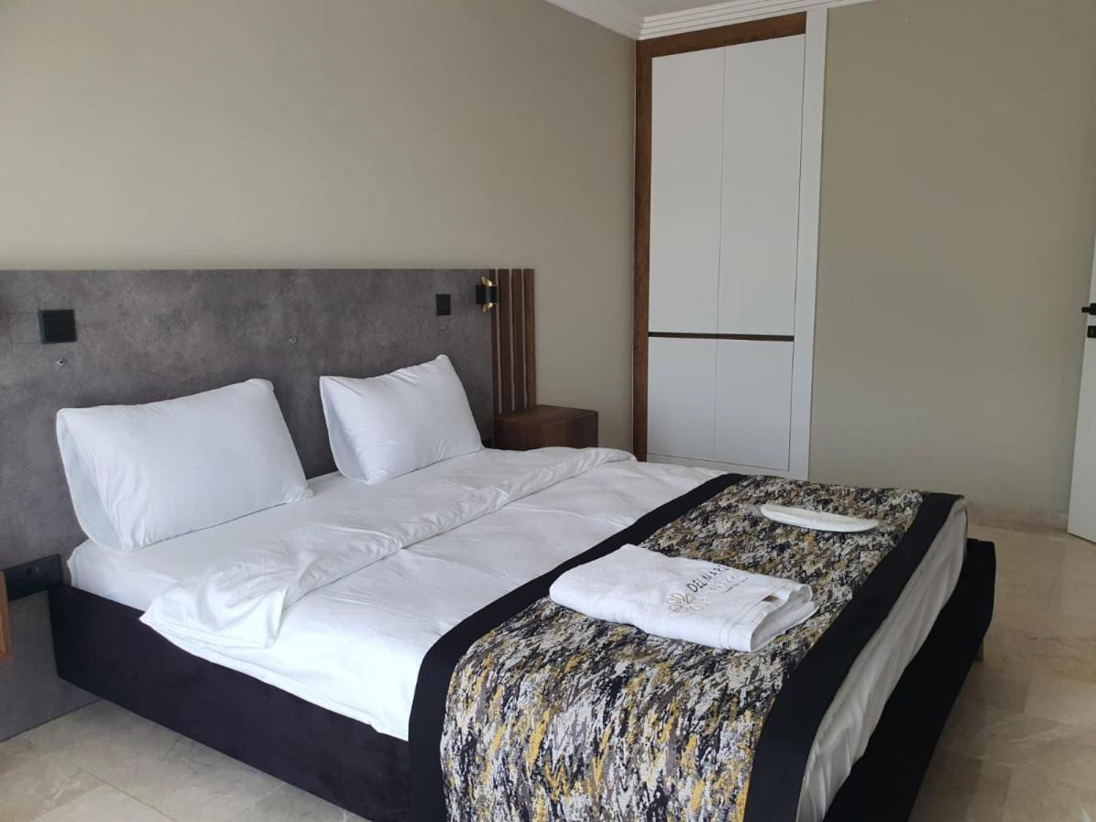 Luxury Hotel Room W Pool Near Beach In Kyrenia ไคริเนีย ห้อง รูปภาพ